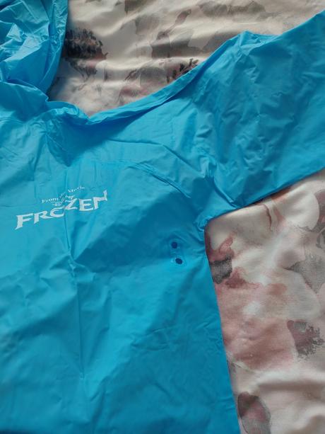 Frozen pršiplášť, 128