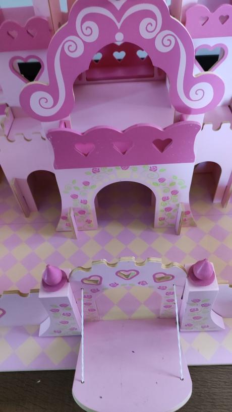 Detský domček hrad, 