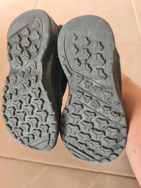 Zateplené  tenisky, quechua,27