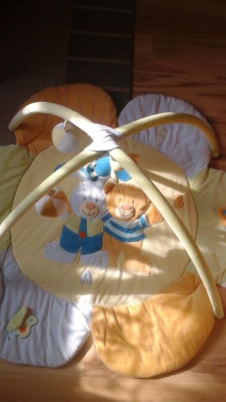 Hracia deka s hrazdičkou,