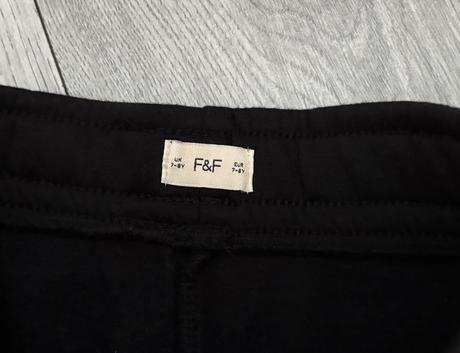 Tepláky veľ. 128, f&f,128