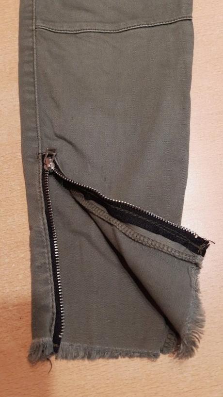 Predám dámske nohavice bershka veľ.36 (xs-s), bershka,s