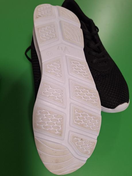 Tenisky pre dvojičky veľ. 40 a 41, cena / 2 páry, deichmann,41