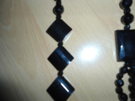 Cierny nahrdelnik, oriflame