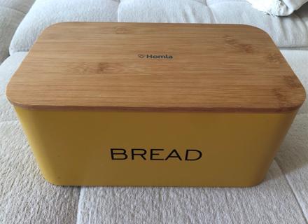 Žltý plechový chlebník homla, 