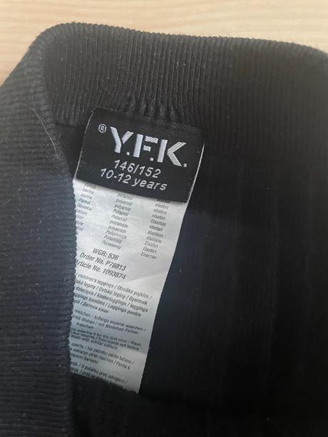 Pletené vrkočové leginy 10-12 rokov, kik,146