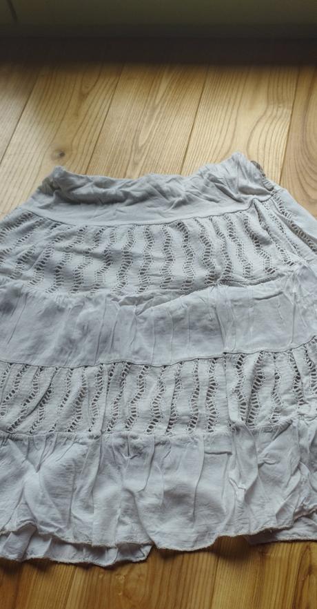 Letná sukňa s opaskom, 38