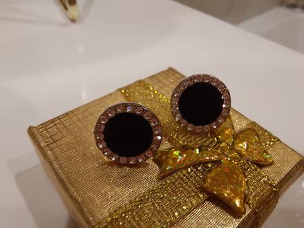 Náušnice napichovacie,