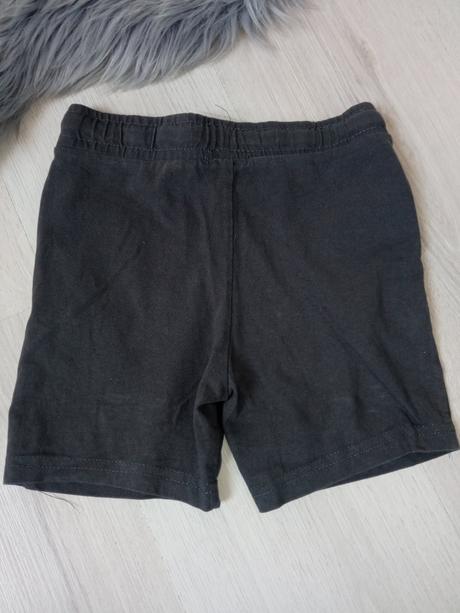 Chlapčenské tmavosivé šortky s potlačou (98), 98