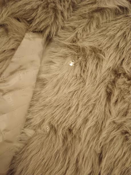 Nádherný kožuch, tu