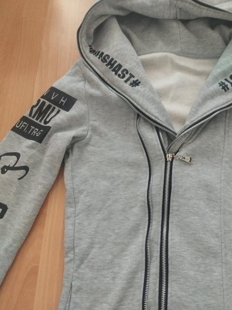 Zaujímavá mikina, 170