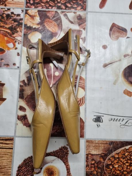 Dámske sandálky na opätku, 35