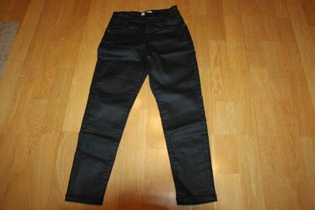 Nohavice koženého vzhľadu, 122