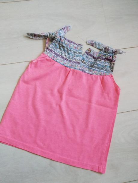 Dievčenské tričko, 86