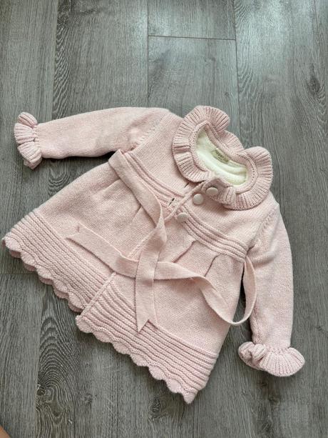 Zatepleny svetrik, 86