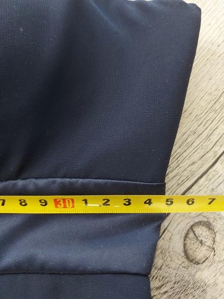 Elegantné tmavomodré šaty, 36