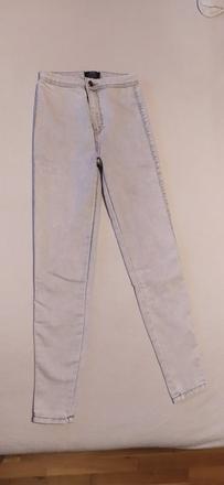 Svetlo sivé rifle, bershka,s