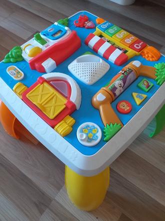 Interaktivny hraci stolik, 