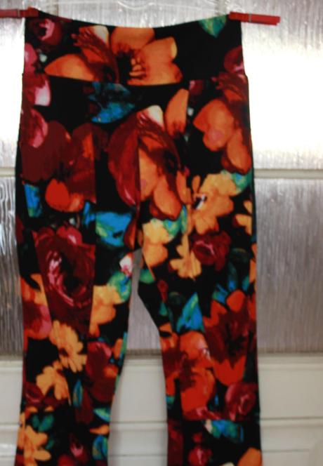 Exkluzivne vesele nohavice, s