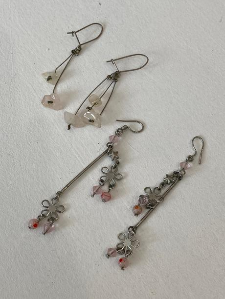 2 krásne náušnice,