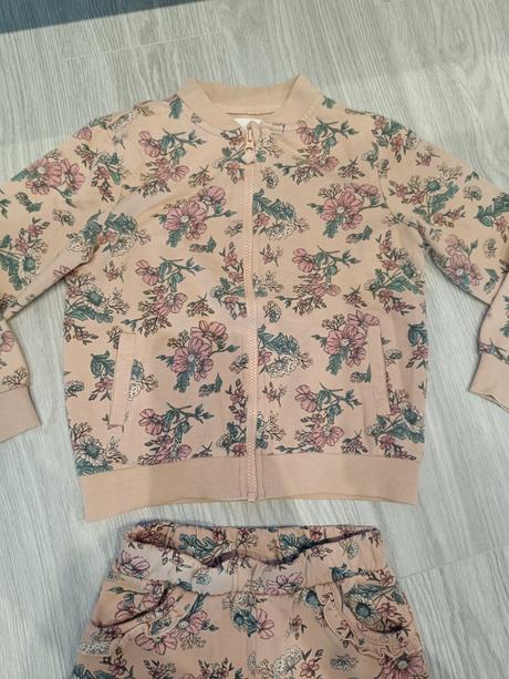 Tepláky, sinsay,134