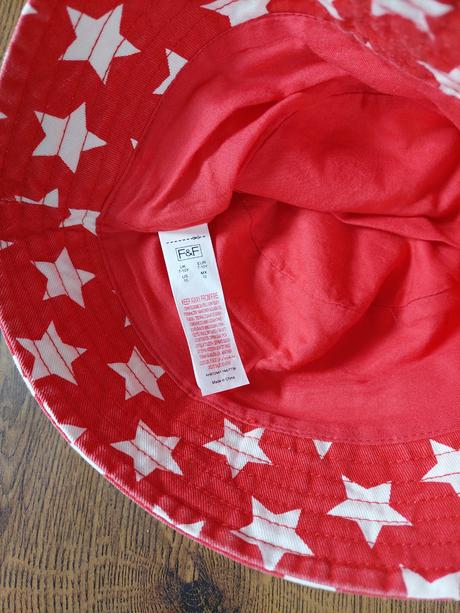 Červený klobúčik 7 - 10 rokov, f&f,128