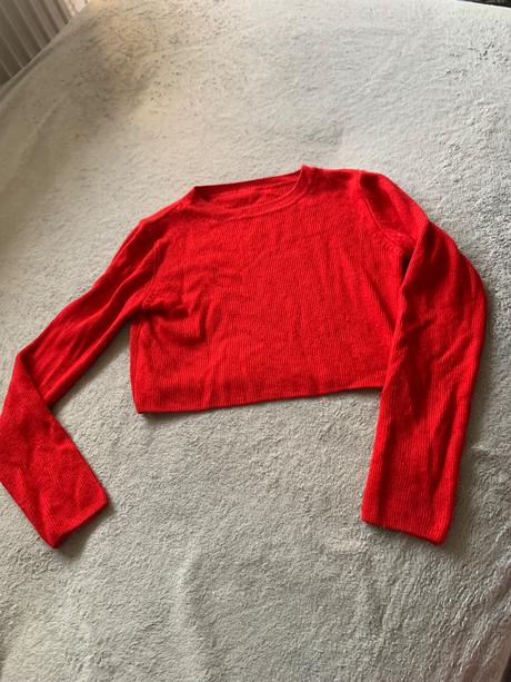 Dievcensky crop sveter, 146
