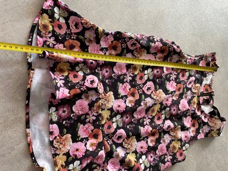 Peplum top s kvetmi, h&m,34