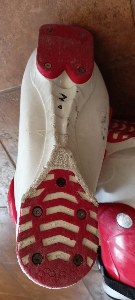 Lyžiarky atomic b-tech 304mm skelet, atomic,39