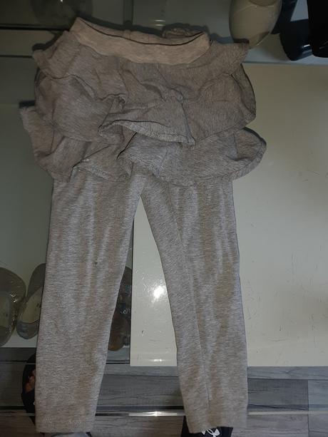 Suknoleginy, modelko,104