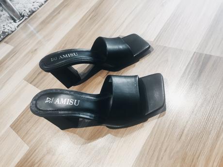 Šľapky čierne, 37