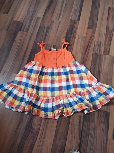 Šaty, cena spolu, 92