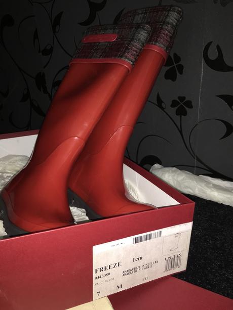 Gumaky salvatore ferragamo, 37