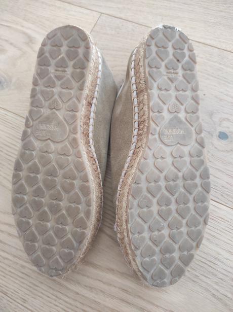 Raz vzaté love moschino, 38