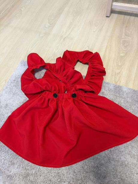 Cervene saty na traky, 98