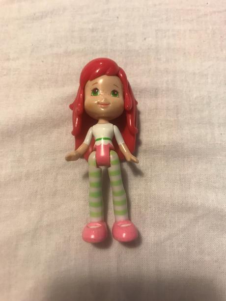 Naozaj voňajúca bábika jahodami, v.8cm,