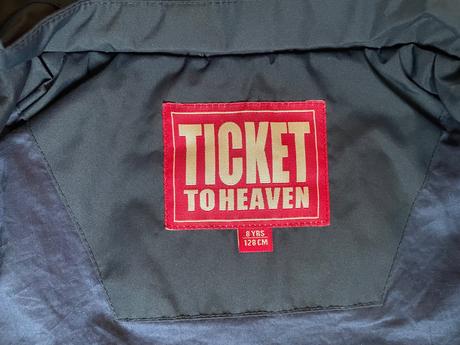 Nepremokavá funkčná vetrovka, 128