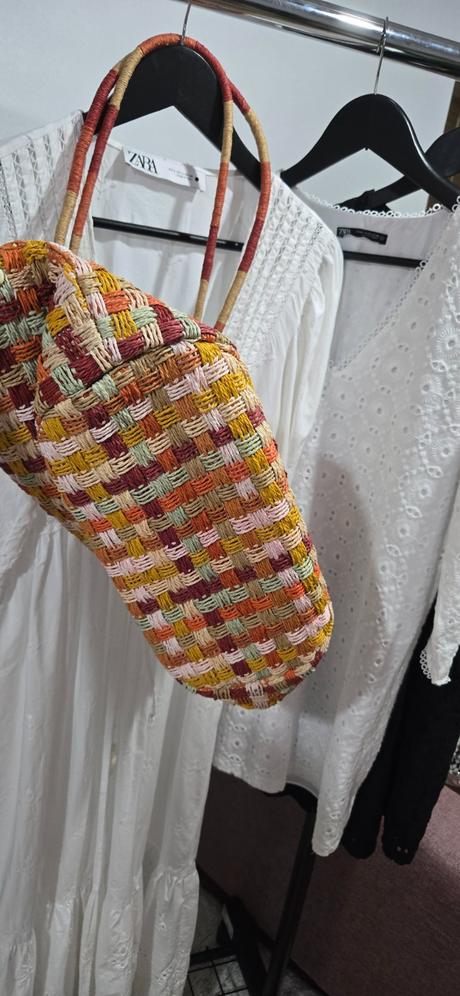 Slamena taška zara, zara