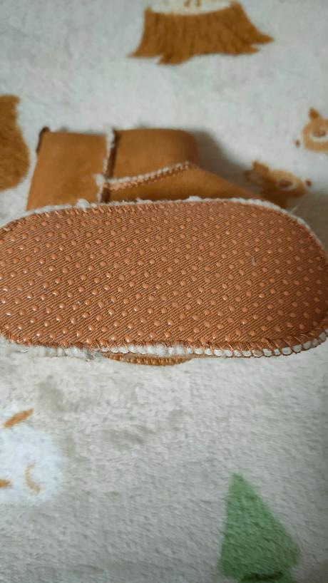 Detské capačky od 3 do 18 mesiacov, <17