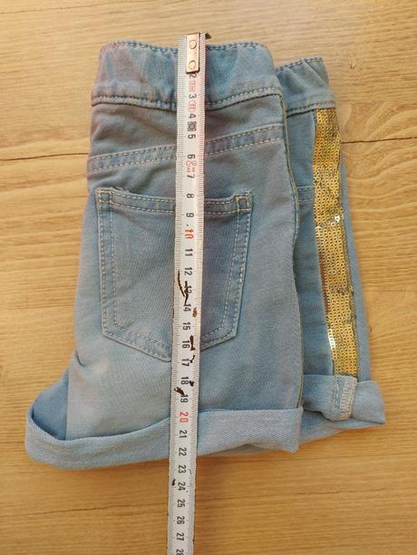 Kraťasky s flitrami, ovs,110