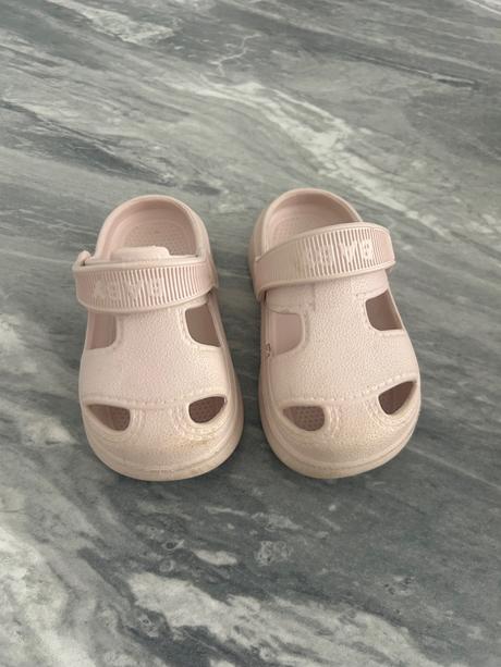 Topánočky a papučky, rak,<17