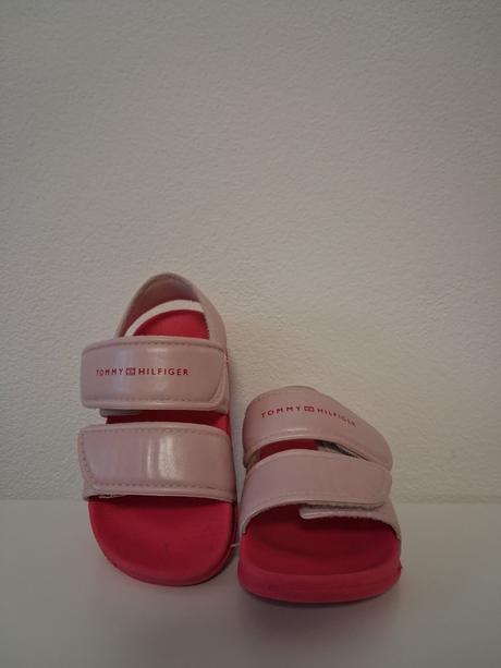 Dievcenske sandale tommy hilfiger, vel. 24, tommy hilfiger,24