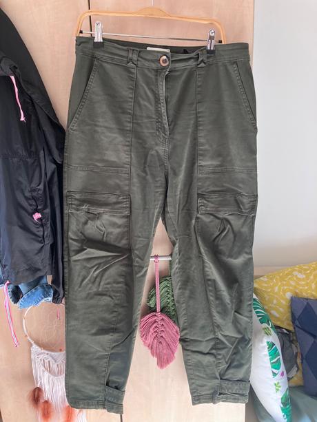 Nohavice bavlnene, h&m,42