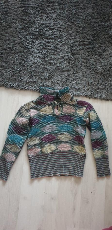 Sveter č.122-128, 128