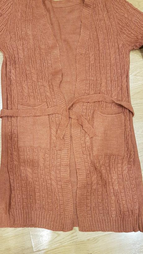 Hnedý predĺžený sveter v. m, m