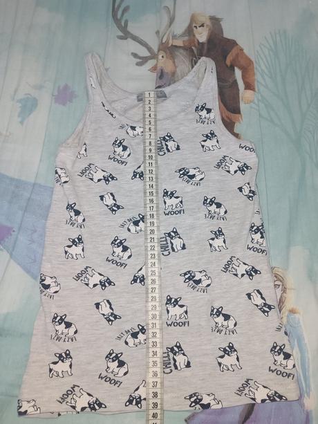 Tielko s mačkami, 134