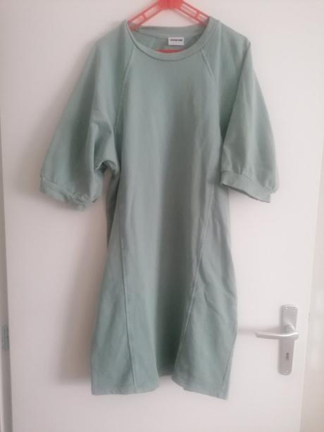 Voľné teplákove šaty, s