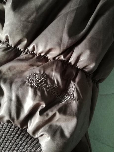 Hneda zimna bunda authority l, authority,l