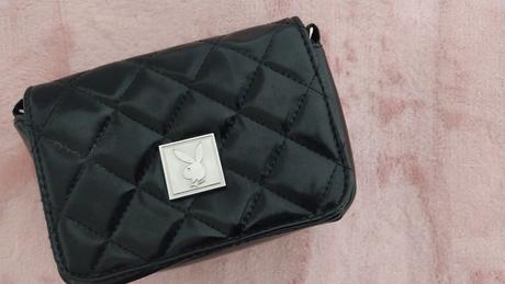 Malá čierna kabelka playboy, playboy