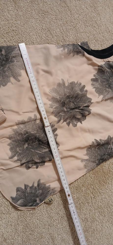 Tričko a kraťasy, 140